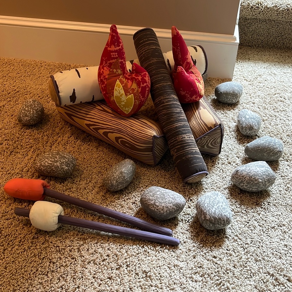 Crate & Kids plush campfire set